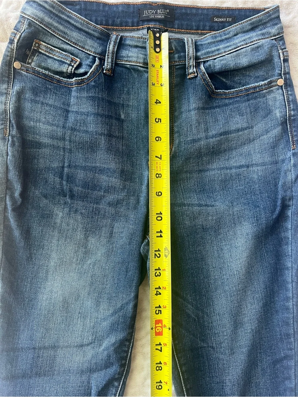 Judy Blue Skinny Fit Jeans Women’s 9/29 Medium Wash Raw Hem Side Slit